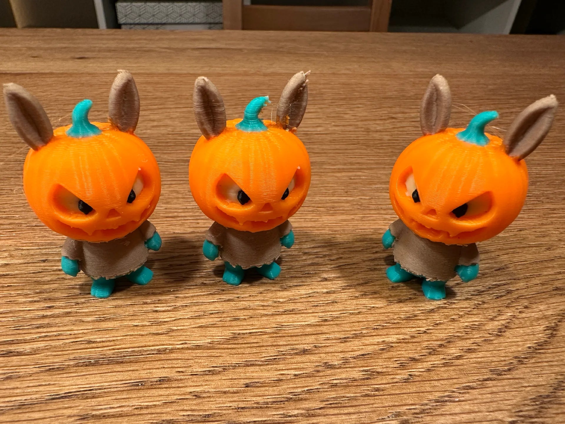 Pumpkin Labubu – Halloween Edition (also as Keychain!)